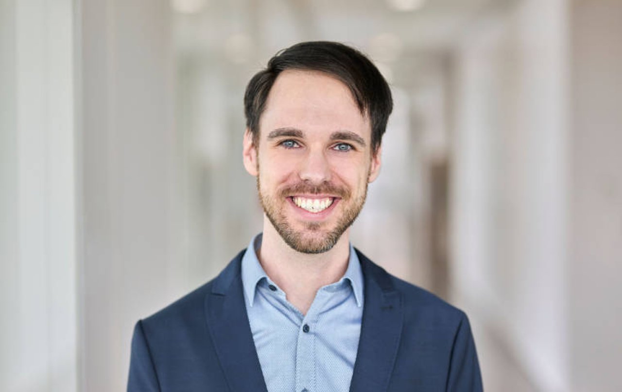 Portrait von Knauber Mitarbeiter Lukas Strick.