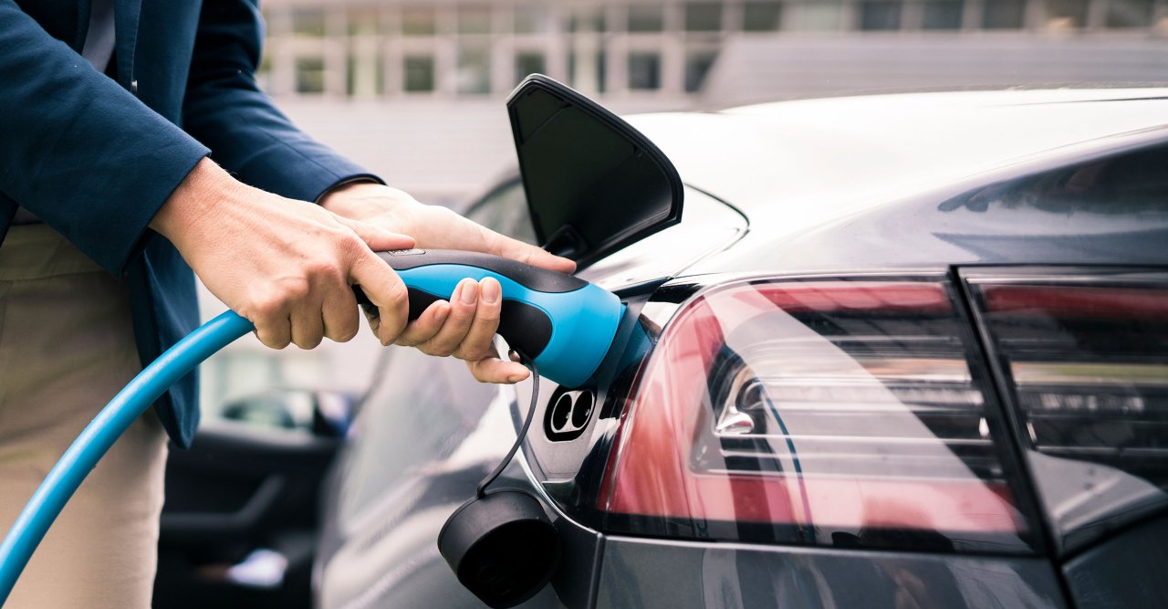 E-Auto betanken mit Strom von Knauber.